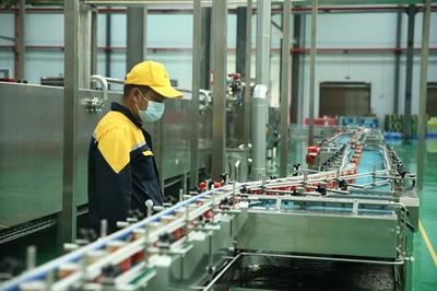 「進園區&middot;看工業」水城經開區貴州初好公司:做足研發功夫 刺梨加工產品差異化搶占市場